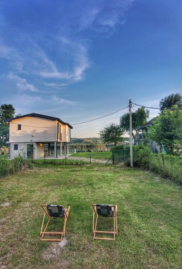 Villa Danube Fairy à Futog Extérieur photo